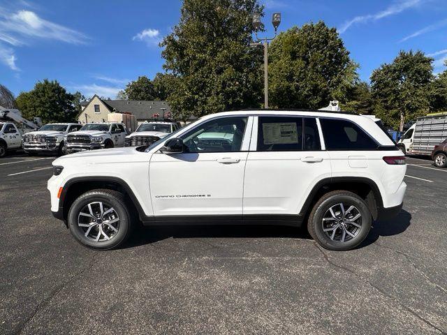 2027 Jeep Grand Cherokee Laredo X