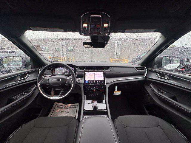 2027 Jeep Grand Cherokee GRAND CHEROKEE LAREDO X 4X4 2027 Jeep Grand Cherokee GRAND CHEROKEE LAREDO X 4X4