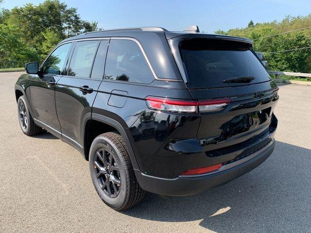 2027 Jeep Grand Cherokee Laredo Altitude 2027 Jeep Grand Cherokee Laredo Altitude
