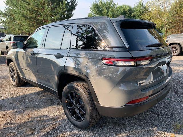 2027 Jeep Grand Cherokee GRAND CHEROKEE LAREDO ALTITUDE 4X4 2027 Jeep Grand Cherokee GRAND CHEROKEE LAREDO ALTITUDE 4X4