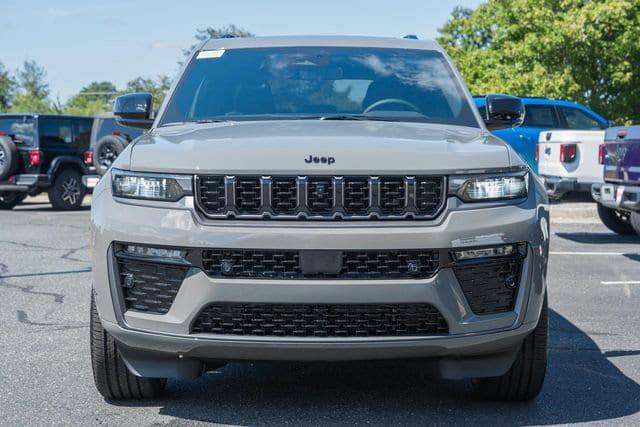 2027 Jeep Grand Cherokee Limited Reserve 2027 Jeep Grand Cherokee Limited Reserve