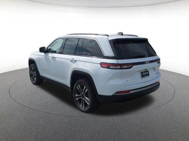 2027 Jeep Grand Cherokee GRAND CHEROKEE LIMITED 4X4