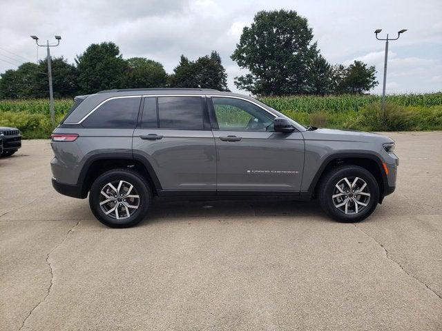 2027 Jeep Grand Cherokee Laredo X