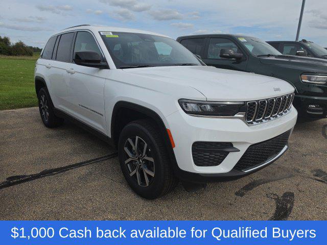 2027 Jeep Grand Cherokee Laredo X for sale in Pulaski, WI