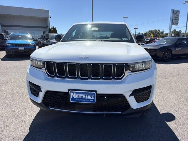 2027 Jeep Grand Cherokee GRAND CHEROKEE LAREDO X 4X4 2027 Jeep Grand Cherokee GRAND CHEROKEE LAREDO X 4X4