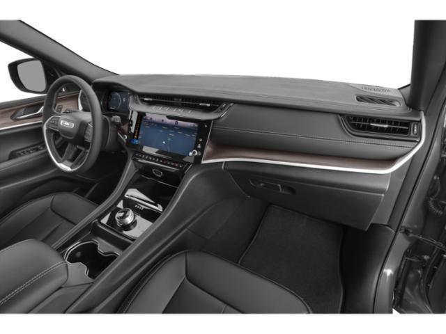 New 2027 Sting-Gray Clearcoat Jeep Laredo Altitude image 14