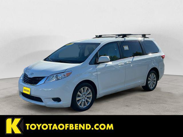 2017 Toyota Sienna LE 7 Passenger for sale in Bend, OR