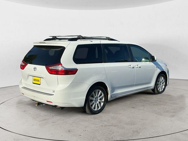2017 Toyota Sienna LE 7 Passenger