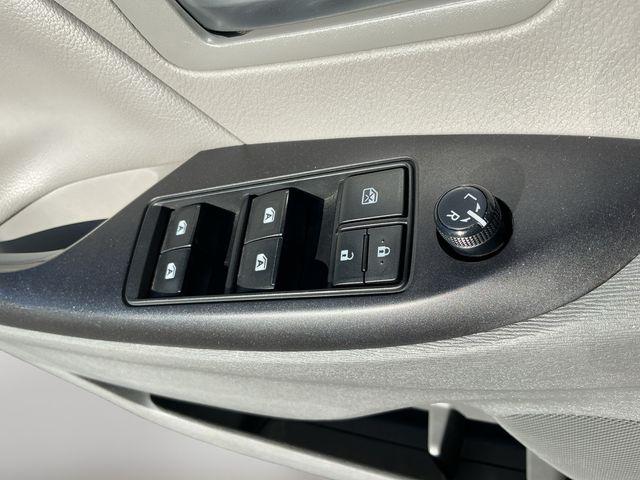 2017 Toyota Sienna LE 7 Passenger
