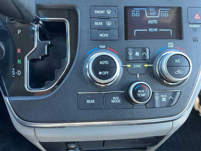 2017 Toyota Sienna LE 7 Passenger