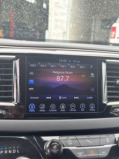 2017 Chrysler Pacifica Touring-L