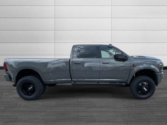 2026 RAM Ram 3500 RAM 3500 LARAMIE CREW CAB 4X4 8 BOX