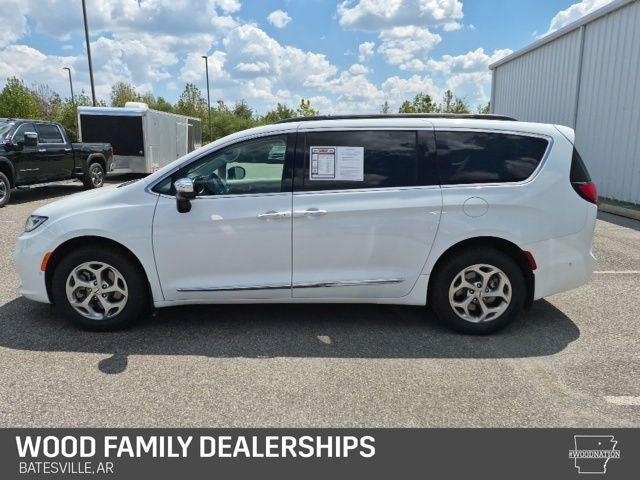 2023 Chrysler Pacifica Limited AWD