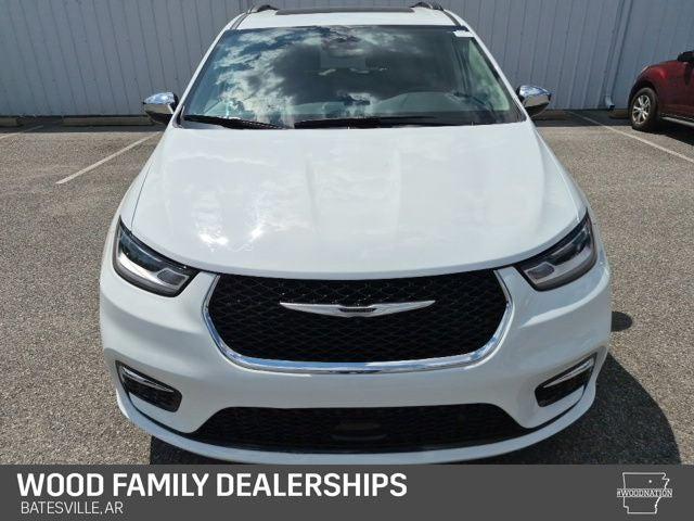 2023 Chrysler Pacifica Limited AWD