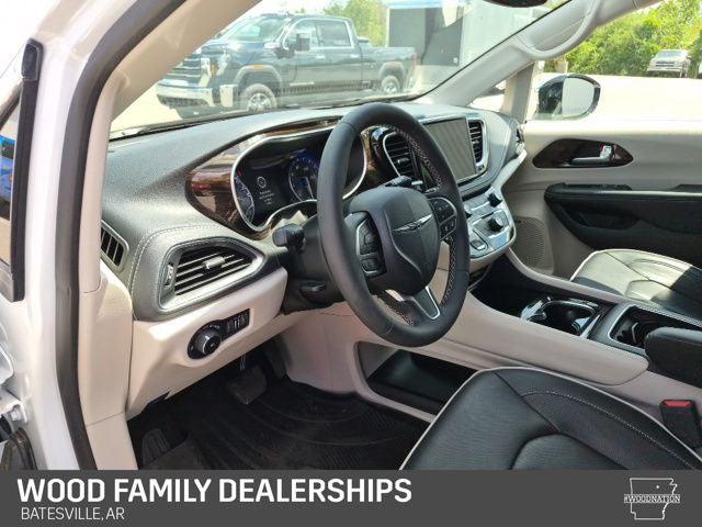 2023 Chrysler Pacifica Limited AWD