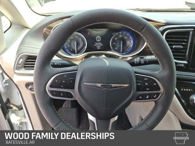 2023 Chrysler Pacifica Limited AWD