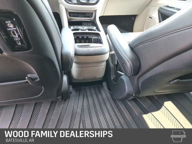 2023 Chrysler Pacifica Limited AWD