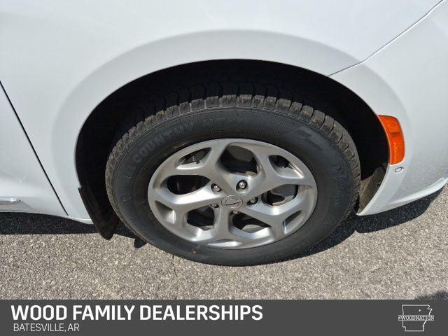 2023 Chrysler Pacifica Limited AWD