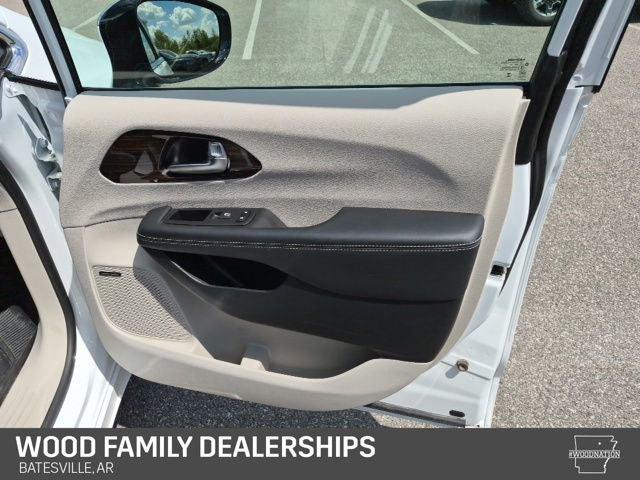 2023 Chrysler Pacifica Limited AWD