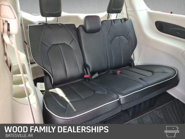 2023 Chrysler Pacifica Limited AWD