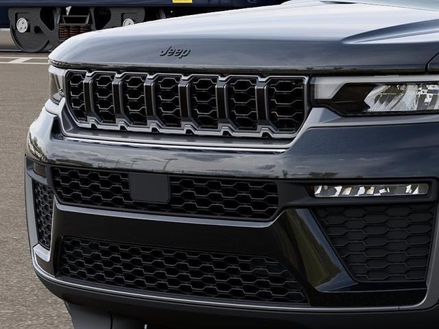 New 2026 Jeep Grand Cherokee Limited 4x4 For Sale in East Hanover, NJ
