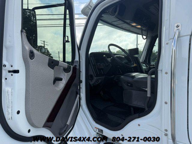2015 Freightliner M2 Western Hauler