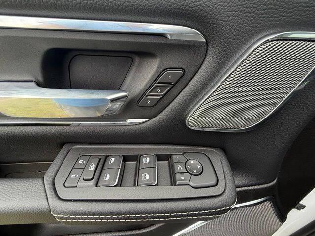 2026 Ram 1500 Laramie Crew Cab 4x4 57 Box