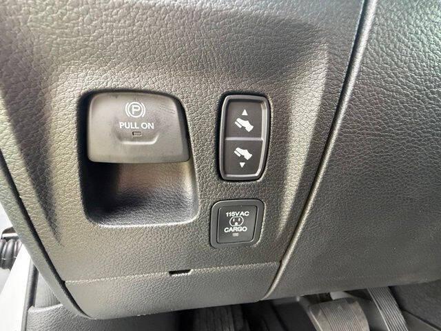 2026 Ram 1500 Laramie Crew Cab 4x4 57 Box