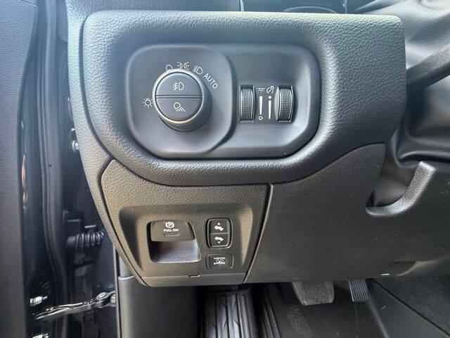 2026 Ram 1500 Laramie Crew Cab 4x4 5'7" Box