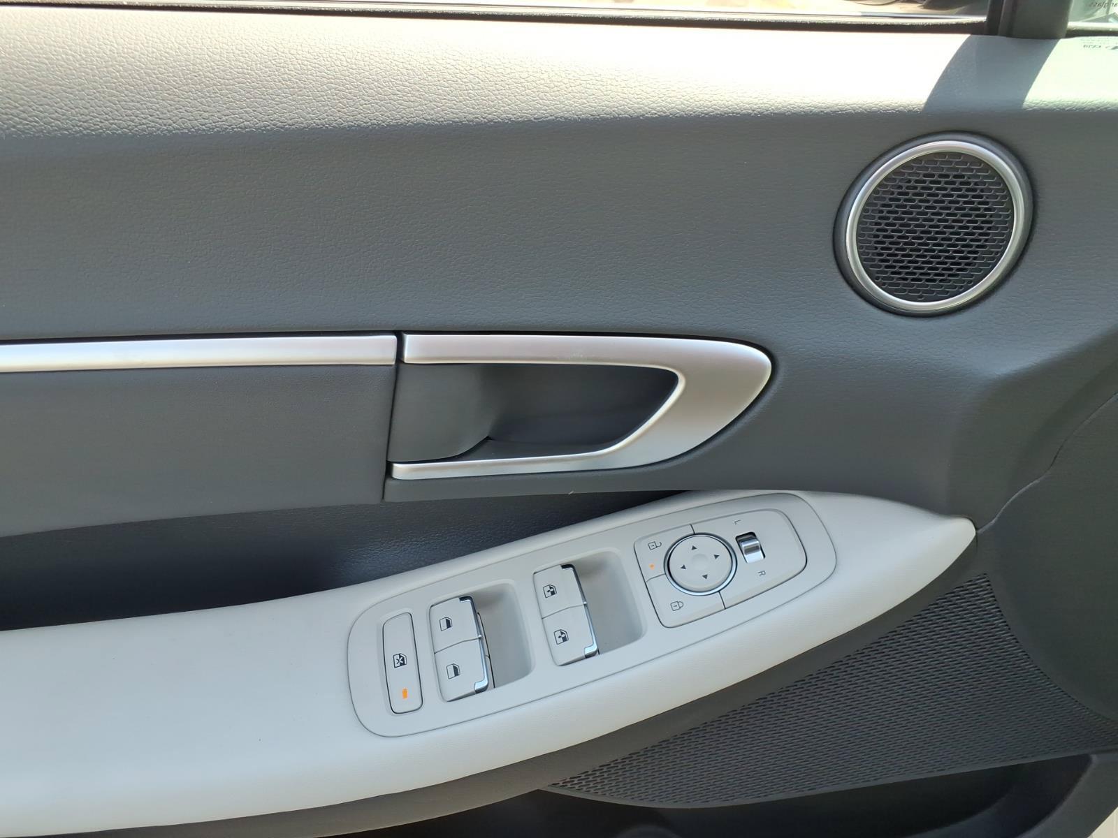 2026 Hyundai Sonata SEL - Photo 10