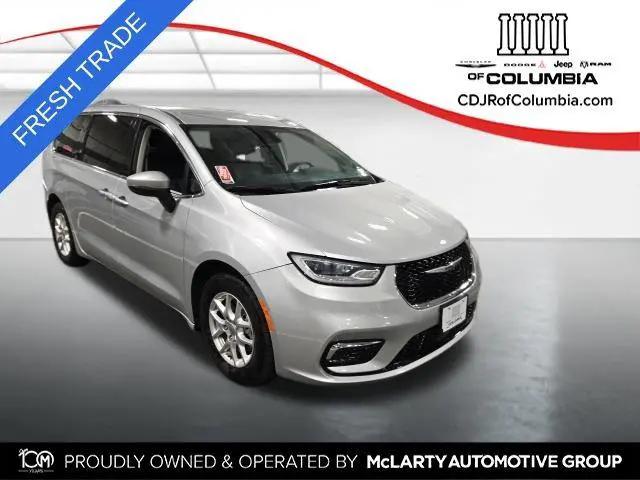 2023 Chrysler Pacifica Touring L for sale in Columbia, MO