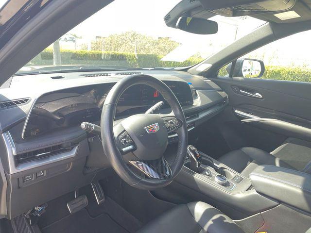 2024 Cadillac XT4 FWD Sport