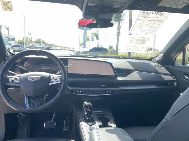 2024 Cadillac XT4 FWD Sport