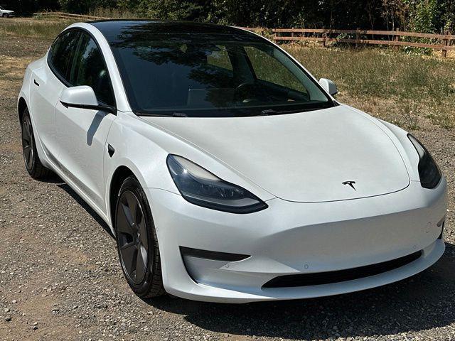 2021 Tesla Model 3 Standard Range Plus Rear-Wheel Drive