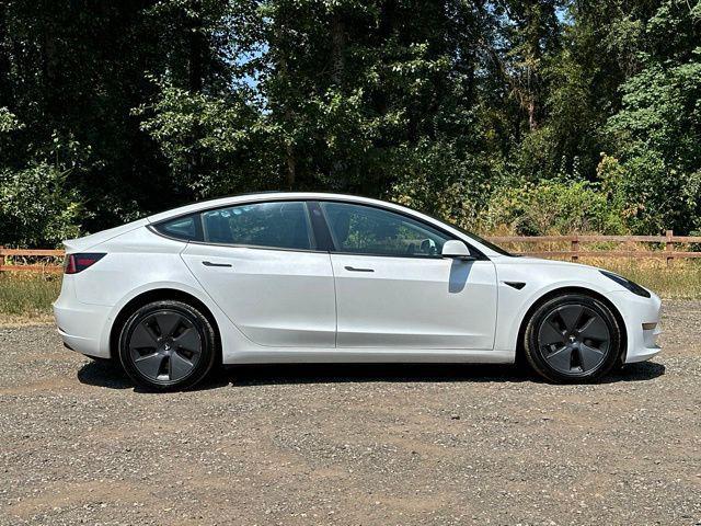 2021 Tesla Model 3 Standard Range Plus Rear-Wheel Drive
