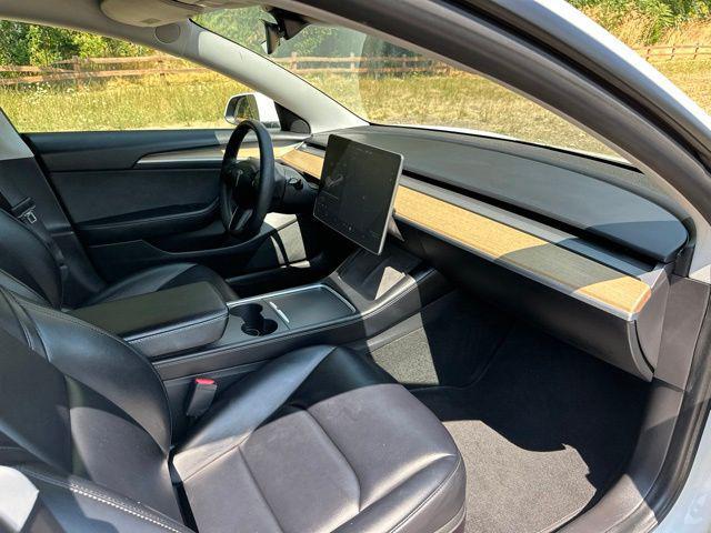 2021 Tesla Model 3 Standard Range Plus Rear-Wheel Drive