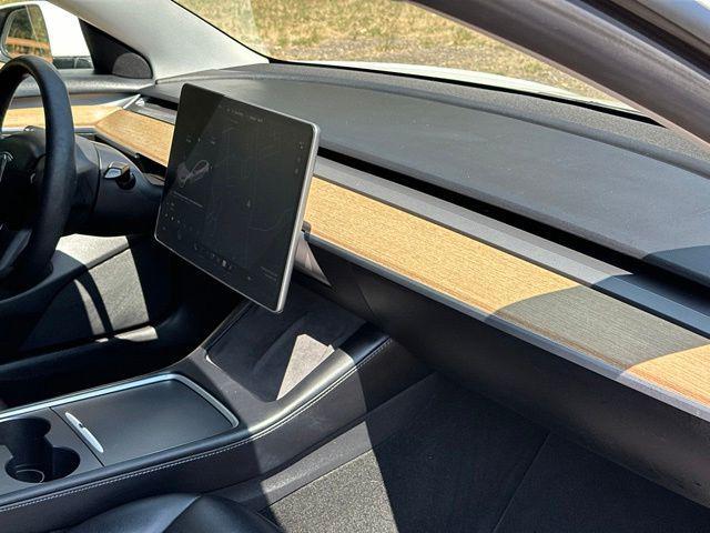 2021 Tesla Model 3 Standard Range Plus Rear-Wheel Drive