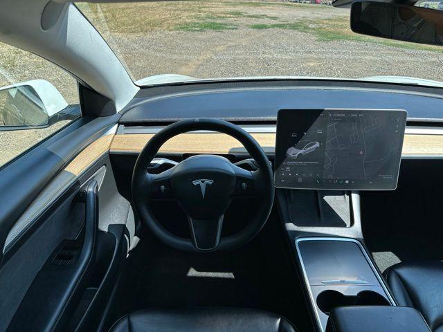 2021 Tesla Model 3 Standard Range Plus Rear-Wheel Drive