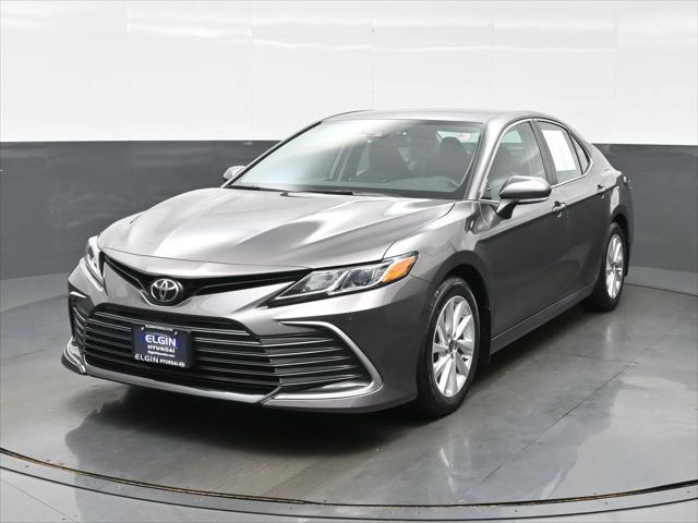 2021 Toyota Camry LE for sale in BARTLETT, IL