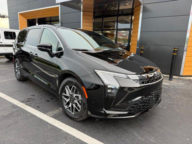 2027 Chrysler Pacifica Limited for sale in Jacksonville, NC