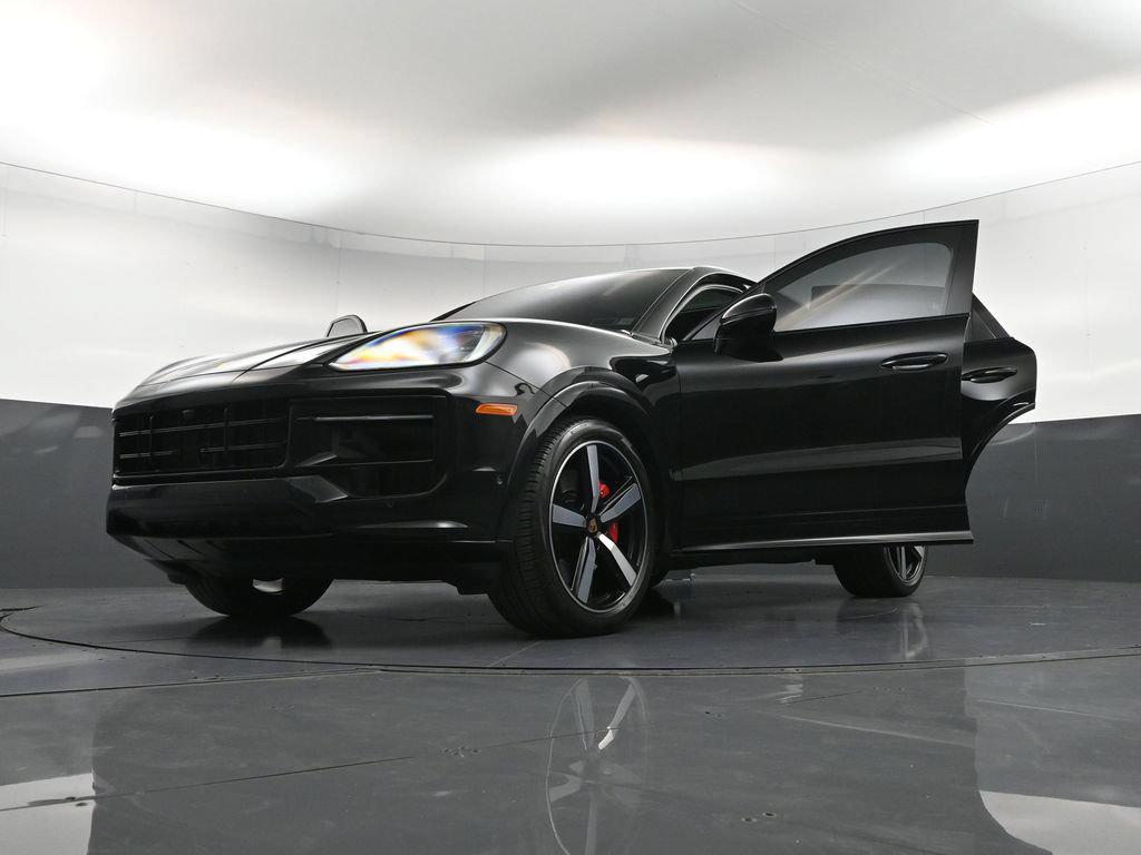 2025 Porsche Cayenne Coupe