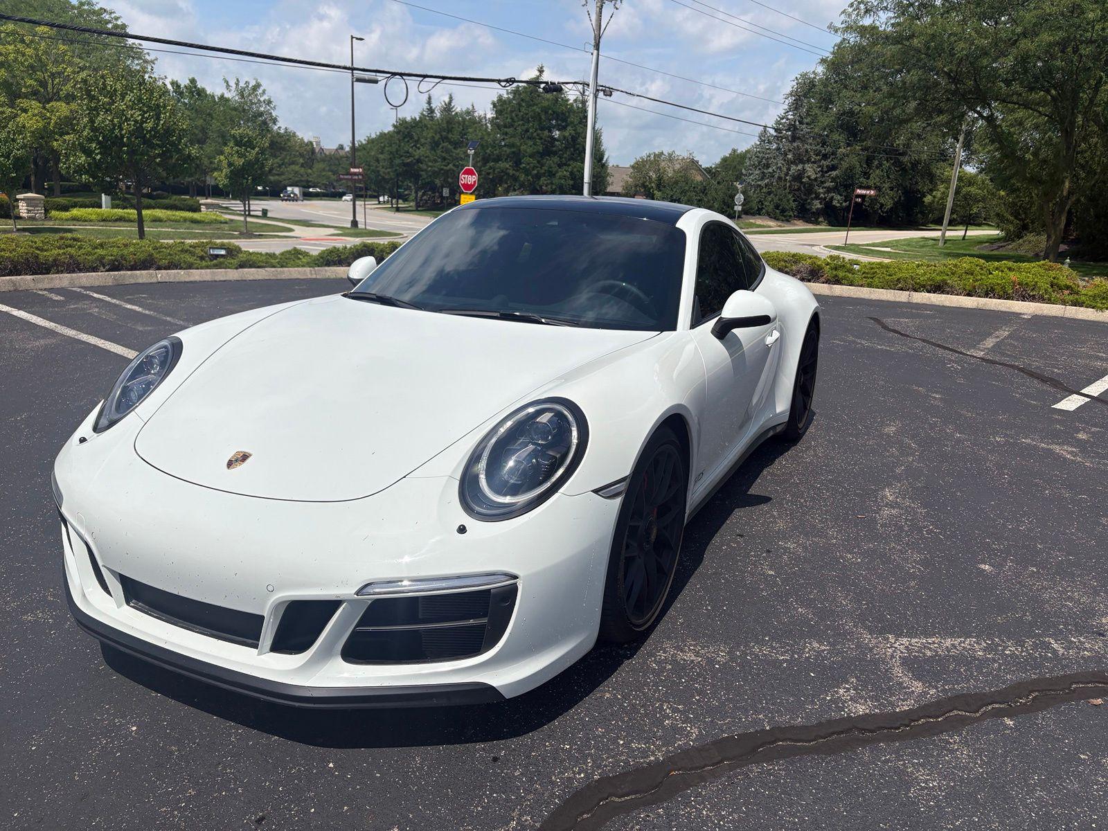 /2018 Porsche 911