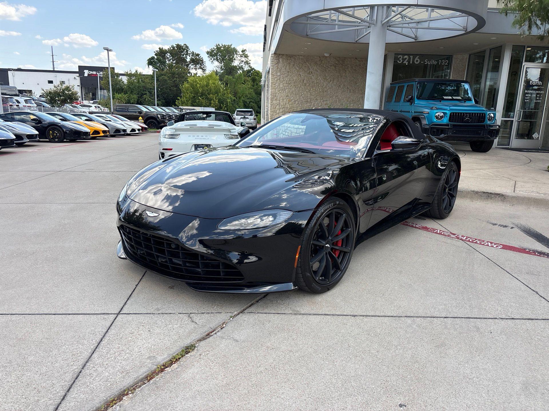 /2022 Aston-Martin Vantage