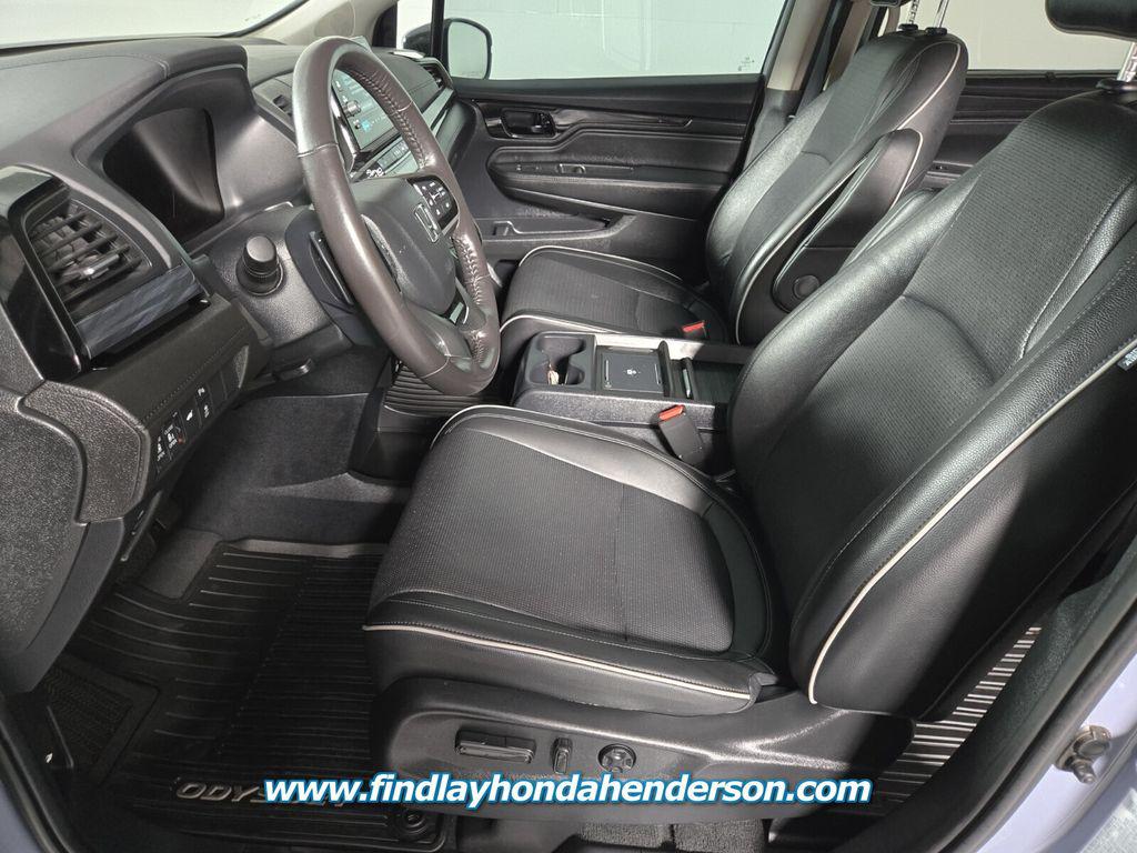 2025 Honda Odyssey Elite - Photo 15