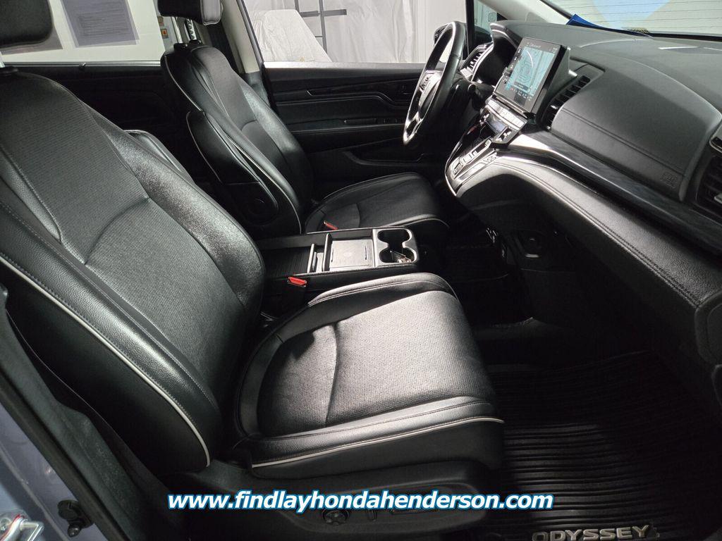 2025 Honda Odyssey Elite - Photo 23