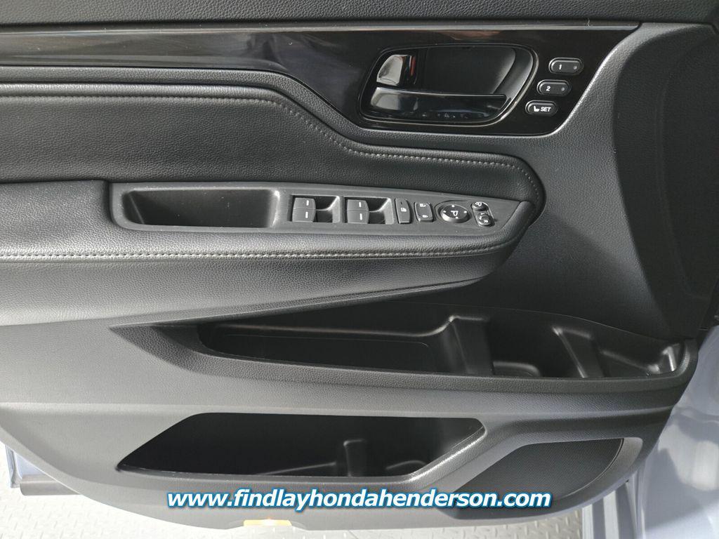 2025 Honda Odyssey Elite - Photo 26