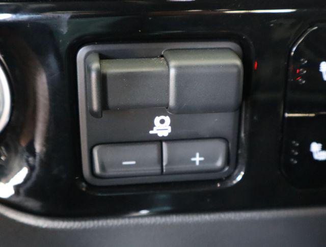 2023 GMC Sierra 1500 4WD Crew Cab Short Box Elevation with 3SB