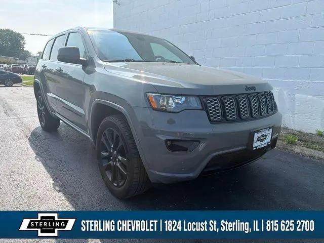 2022 Jeep Grand Cherokee Laredo X 4x4 for sale in Sterling, IL