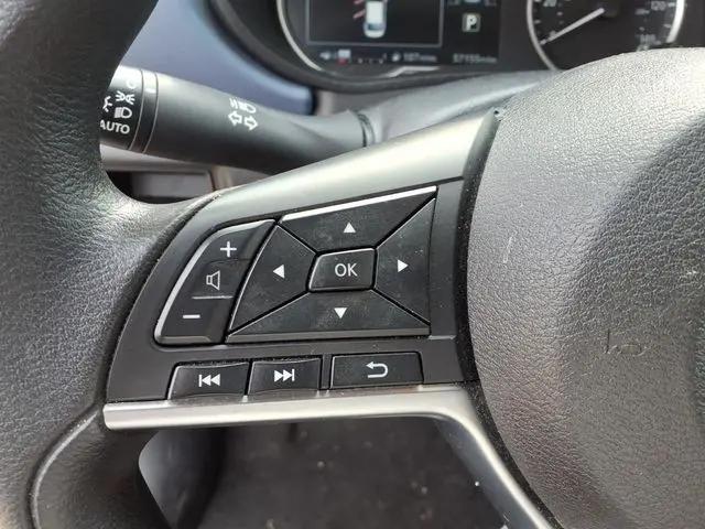 2024 Nissan Versa 1.6 SV