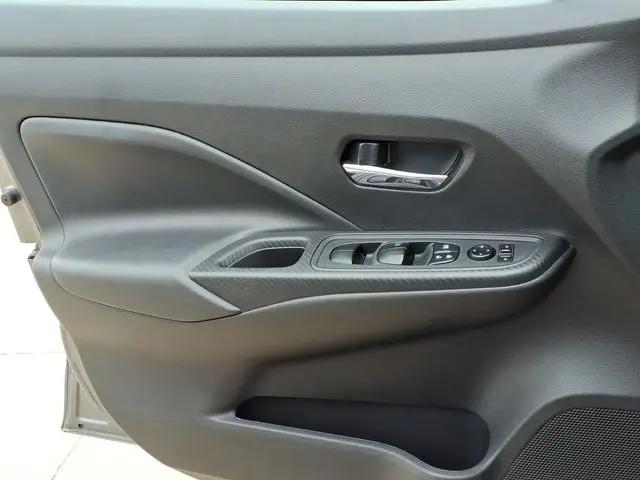 2024 Nissan Versa 1.6 SV